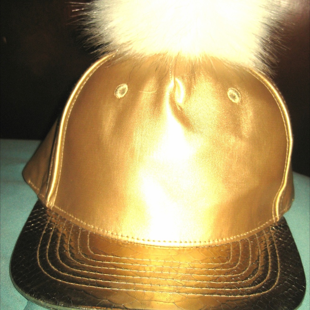 womans cap use